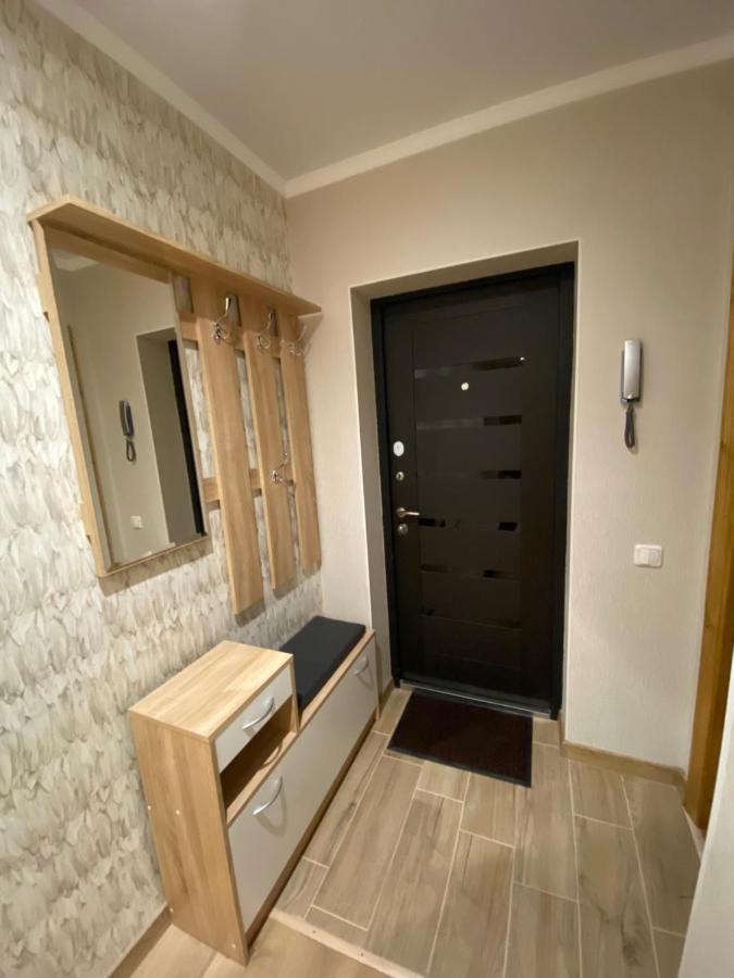Затишна 2-Х Кімнатна Квартира - Дім Kamyanets-Podilski Dış mekan fotoğraf