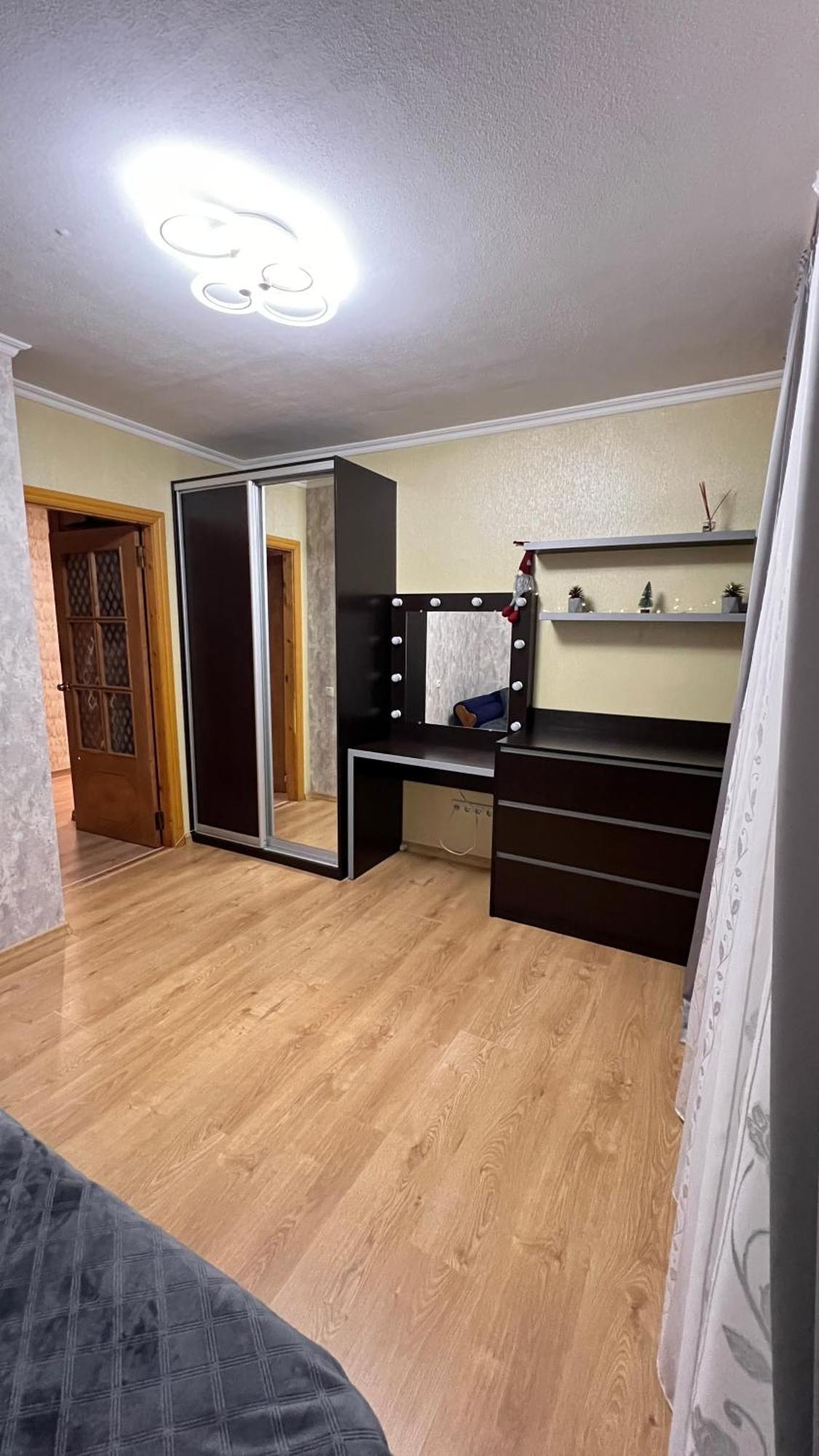 Затишна 2-Х Кімнатна Квартира - Дім Kamyanets-Podilski Dış mekan fotoğraf